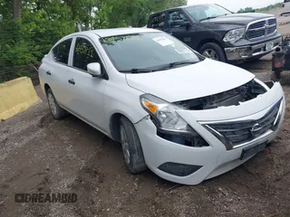 2016 Nissan Versa S с VIN 3N1CN7APXGL886167, выставлен на аукционе IAAI как лот 42457811 с пробегом 143 109 миль миль и . История ставок и продаж доступна на DreamBid. Изображение 1.