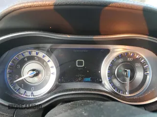 2016 Chrysler 300 Limited with VIN 2C3CCARG3GH136305, listed as a Copart auction lot 87057234 with 112,753 mi miles and Salvage Title. Bid and sale history available at DreamBid. Image 9.