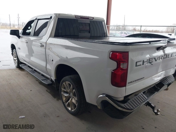2019 Chevrolet Silverado 1500 LT with VIN 1GCPWCED3KZ215896, listed as a IAAI auction lot 41330797 with 117,972 mi miles. Bid and sale history available at carsss.com. Image 3.