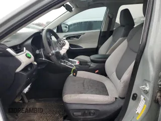 2019 Toyota RAV4 XLE with VIN 2T3W1RFV4KW005960, listed as a Copart auction lot 47477155 with 31,226 mi miles and Salvage Title. Bid and sale history available at carsss.com. Image 7.