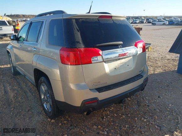 2012 GMC Terrain SLT-1 with VIN 2GKFLUE50C6192422, listed as a IAAI auction lot 41332803 with 200,666 mi miles. Bid and sale history available at carsss.com. Image 3.