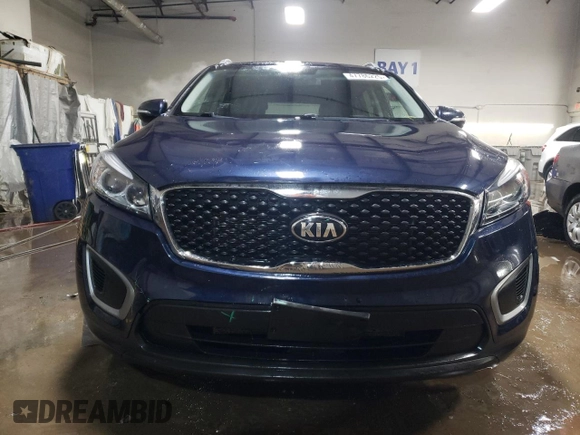 2016 Kia Sorento LX z VIN 5XYPGDA52GG177309, wystawiony jako Copart lot #47786225 z przebiegiem 85 872 mil mil oraz Szkoda całkowita • Salvage title. Historia ofert i sprzedaży dostępna na DreamBid. Obrazek 5.