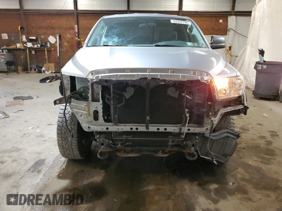 2013 Toyota Tundra z VIN 5TFUY5F13DX299066, wystawiony jako Copart lot #53352745 z przebiegiem 120 869 mil mil oraz Szkoda całkowita • Salvage title. Historia ofert i sprzedaży dostępna na DreamBid. Obrazek 5.