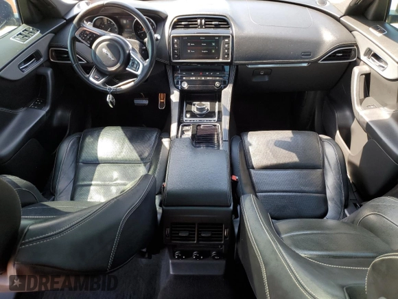 2018 Jaguar F-Pace S z VIN SADCM2FV4JA250891, wystawiony jako Copart lot #52777325 z przebiegiem 131 858 mil mil oraz Szkody całkowita. Historia ofert i sprzedaży dostępna na DreamBid. Obrazek 8.