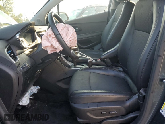 2022 Chevrolet Trax LT with VIN KL7CJLSM9NB502395, listed as a Copart auction lot 83954094 with 51,759 mi miles and Salvage Title. Bid and sale history available at carsss.com. Image 7.