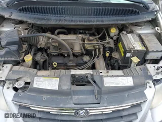 2005 Chrysler Town & Country Touring with VIN 2C4GP54L75R181204, listed as a IAAI auction lot 41982970 with 1 mi miles. Bid and sale history available at carsss.com. Image 10.