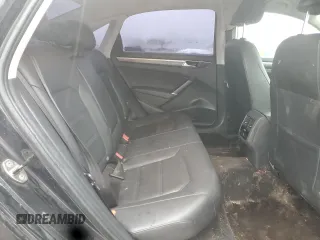 2017 Volkswagen Passat SE z VIN 1VWBT7A35HC005459, wystawiony jako Copart lot #43448015 z przebiegiem 141 540 mil mil oraz Szkoda całkowita • Salvage title. Historia ofert i sprzedaży dostępna na DreamBid. Obrazek 11.