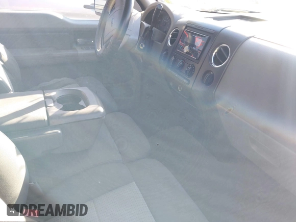 2007 Ford F-150 XLT с VIN 1FTPX14537FB56983, выставлен на аукционе IAAI как лот 41556991 с пробегом 199 368 миль миль и . История ставок и продаж доступна на DreamBid. Изображение 5.