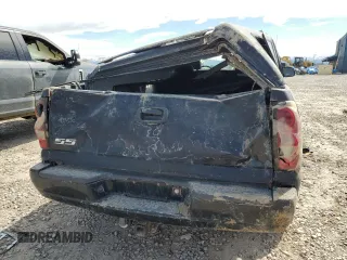 2004 Chevrolet Silverado SS z VIN 2GCEK19N641160222, wystawiony jako Copart lot #53939924 z przebiegiem Nie podano mil oraz Szkody całkowita. Historia ofert i sprzedaży dostępna na DreamBid. Obrazek 6.