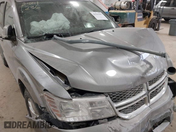 2016 Dodge Journey SXT with VIN 3C4PDCBG0GT198686, listed as a IAAI auction lot 41561007 with 85,289 mi miles. Bid and sale history available at carsss.com. Image 6.