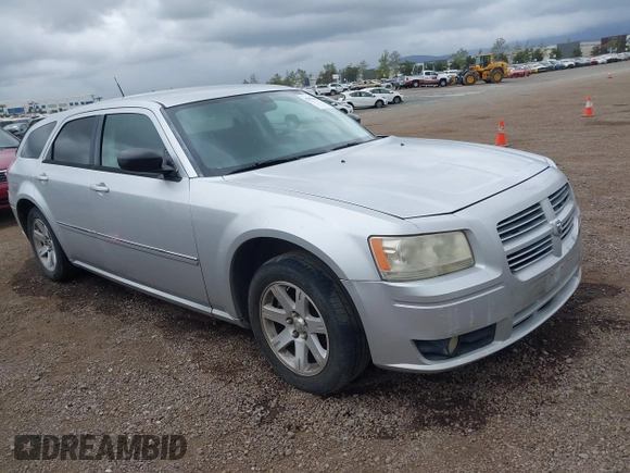 2008 Dodge Magnum SXT with VIN 2D4FV37V48H225739, listed as a IAAI auction lot 42078883 with Not Provided miles and . Bid and sale history available at carsss.com. Image 1.