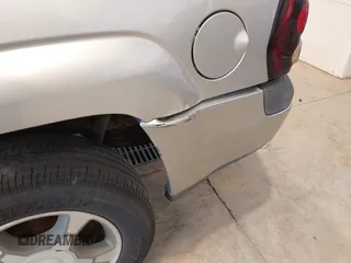 2006 Chevrolet TrailBlazer LS with VIN 1GNET16S066146603, listed as a IAAI auction lot 42110233 with 151,148 mi miles and . Bid and sale history available at DreamBid. Image 6.