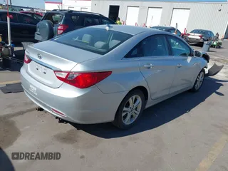 2011 Hyundai Sonata GLS with VIN 5NPEB4AC9BH046707, listed as a IAAI auction lot 42029546 with 176,065 mi miles and . Bid and sale history available at carsss.com. Image 4.