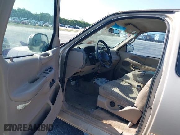 1998 Ford F-150 z VIN 1FTDX1764WNA01757, wystawiony jako IAAI lot #42149319 z przebiegiem 133 278 mil mil oraz . Historia ofert i sprzedaży dostępna na DreamBid. Obrazek 5.