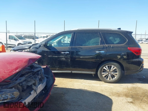 2020 Nissan Pathfinder SL with VIN 5N1DR2CM9LC608583, listed as a IAAI auction lot 41323788 with 82,133 mi miles and . Bid and sale history available at DreamBid. Image 13.
