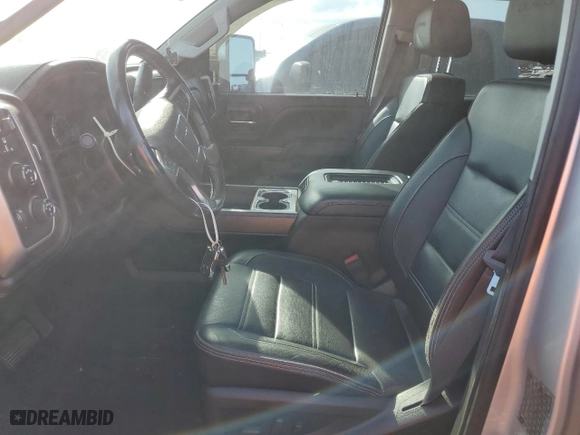 2019 GMC Sierra 3500HD Denali with VIN 1GT42WEY0KF252294, listed as a Copart auction lot 76052204 with 61,881 mi miles and Non Repairable. Bid and sale history available at carsss.com. Image 7.