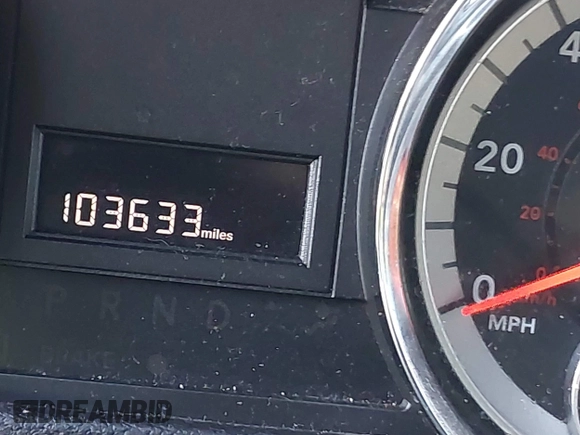 2018 Dodge Grand Caravan SXT with VIN 2C4RDGCG5JR267428, listed as a IAAI auction lot 41877661 with 103,633 mi miles and . Bid and sale history available at DreamBid. Image 16.