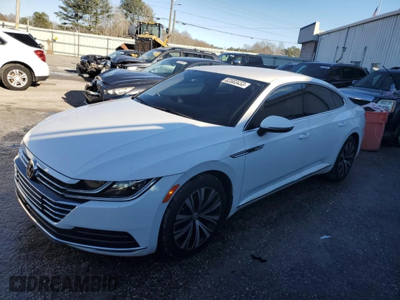 2019 Volkswagen Arteon SE z VIN WVWBR7AN1KE008471, wystawiony jako Copart lot #82683453 z przebiegiem 64 136 mil mil oraz . Historia ofert i sprzedaży dostępna na DreamBid. Obrazek 1.