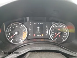 2015 Jeep Renegade Latitude z VIN ZACCJBBT1FPC46815, wystawiony jako Copart lot #73508384 z przebiegiem 84 961 mil mil oraz Szkoda całkowita • Salvage title. Historia ofert i sprzedaży dostępna na DreamBid. Obrazek 9.