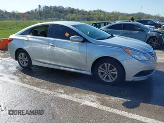 2014 Hyundai Sonata GLS with VIN 5NPEB4AC4EH897513, listed as a IAAI auction lot 41953553 with 209,502 mi miles and . Bid and sale history available at carsss.com. Image 1.
