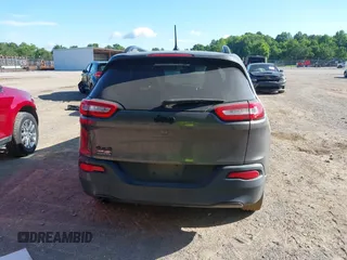 2018 Jeep Cherokee Latitude with VIN 1C4PJMCBXJD597667, listed as a IAAI auction lot 42486786 with 149,081 mi miles and . Bid and sale history available at DreamBid. Image 16.