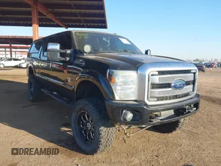 2015 Ford Super Duty F-250 SRW Lariat with VIN 1FT7W2BT6FEC13580, listed as a IAAI auction lot 41466639 with 196,761 mi miles. Bid and sale history available at carsss.com. Image 1.
