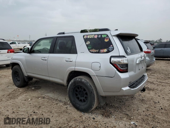 2022 Toyota 4Runner SR5 с VIN JTEMU5JR4N5982539, выставлен на аукционе Copart как лот 54367745 с пробегом 43 812 миль миль и Списание • Salvage title. История ставок и продаж доступна на DreamBid. Изображение 2.