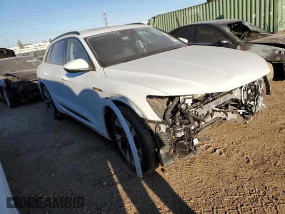 2022 Audi e-tron Premium with VIN WA1AABGE3NB007271, listed as a Copart auction lot 76786454 with 31,633 mi miles and Salvage Title. Bid and sale history available at DreamBid. Image 4.