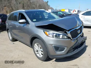 2017 Kia Sorento LX z VIN 5XYPGDA36HG267353, wystawiony jako IAAI lot #41785397 z przebiegiem 126 629 mil mil oraz . Historia ofert i sprzedaży dostępna na DreamBid. Obrazek 1.