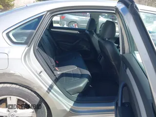 2013 Volkswagen Passat SE w/Sunroof & Nav with VIN 1VWBP7A37DC125598, listed as a IAAI auction lot 42022573 with 149,812 mi miles. Bid and sale history available at carsss.com. Image 8.