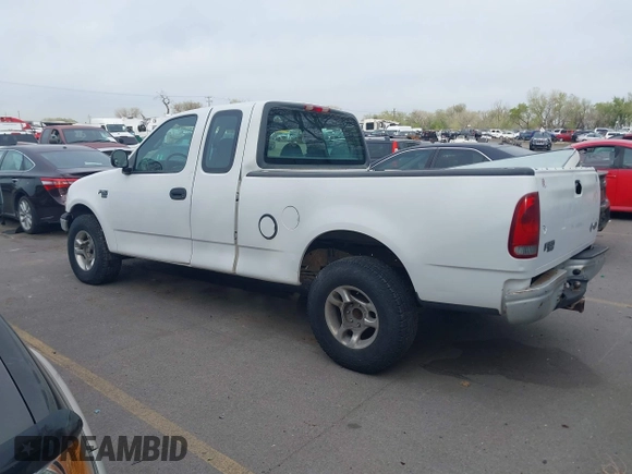 2000 Ford F-150 с VIN 2FTPX17Z9YCA99510, выставлен на аукционе IAAI как лот 42039891 с пробегом 182 615 миль миль и . История ставок и продаж доступна на DreamBid. Изображение 3.