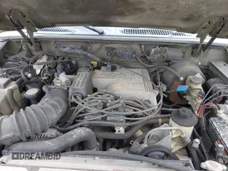 2000 Ford Explorer z VIN 1FMZU85P9YUB30553, wystawiony jako IAAI lot #42503777 z przebiegiem 209 062 mil mil oraz . Historia ofert i sprzedaży dostępna na DreamBid. Obrazek 10.