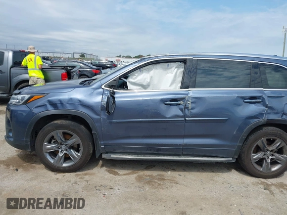 2019 Toyota Highlander Limited z VIN 5TDDZRFH5KS714411, wystawiony jako IAAI lot #42366943 z przebiegiem Nie podano mil oraz . Historia ofert i sprzedaży dostępna na DreamBid. Obrazek 13.
