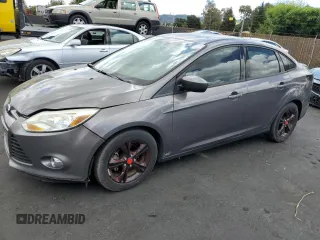 2012 Ford Focus SE z VIN 1FAHP3F21CL289875, wystawiony jako Copart lot #56784125 z przebiegiem 115 436 mil mil oraz Szkoda całkowita • Salvage title. Historia ofert i sprzedaży dostępna na DreamBid. Obrazek 1.