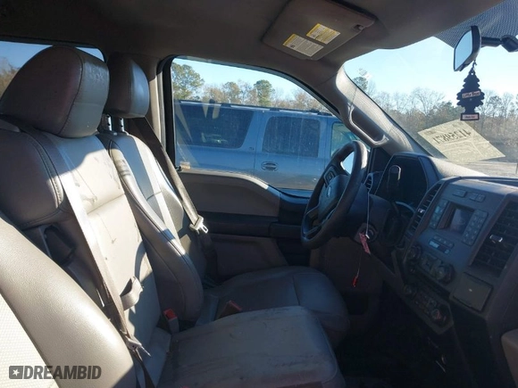 2018 Ford F-150 XL with VIN 1FTEW1CP0JFB02822, listed as a IAAI auction lot 41259871 with 125,954 mi miles. Bid and sale history available at carsss.com. Image 5.