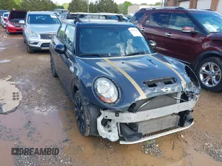 2016 MINI Hardtop 4 Door S z VIN WMWXU3C52G2D30927, wystawiony jako IAAI lot #41999458 z przebiegiem 79 054 mil mil oraz . Historia ofert i sprzedaży dostępna na DreamBid. Obrazek 1.