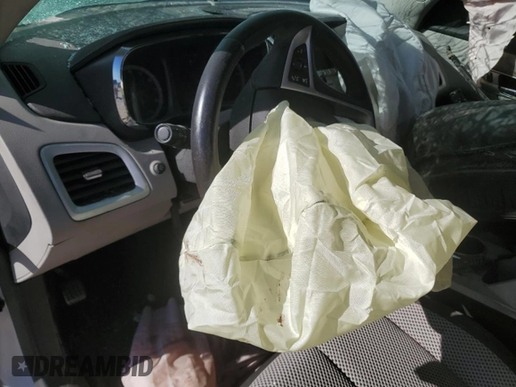 2015 GMC Terrain SLE with VIN 2GKFLRE34F6255117, listed as a Copart auction lot 82216064 with 123,457 mi miles and Salvage Title. Bid and sale history available at DreamBid. Image 8.