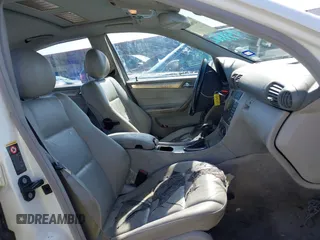2005 Mercedes-Benz C 230 Kompressor with VIN WDBRF40J55F717891, listed as a IAAI auction lot 41988662 with 161,528 mi miles and . Bid and sale history available at DreamBid. Image 5.