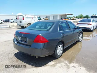 2006 Honda Accord LX with VIN 3HGCM56456G702622, listed as a IAAI auction lot 42393872 with Not provided miles and . Bid and sale history available at DreamBid. Image 4.