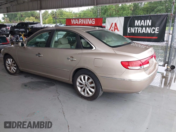 2007 Hyundai Azera SE with VIN KMHFC46F07A236118, listed as a IAAI auction lot 42717090 with 138,531 mi miles and . Bid and sale history available at DreamBid. Image 3.