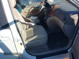 2006 Toyota Sienna XLE z VIN 5TDBA22C16S072064, wystawiony jako IAAI lot #41669738 z przebiegiem 201 678 mil mil oraz . Historia ofert i sprzedaży dostępna na DreamBid. Obrazek 5.