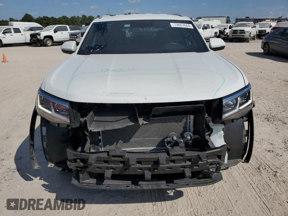 2022 Volkswagen Atlas SE with VIN 1V2LC2CA2NC229322, listed as a Copart auction lot 73057664 with 19,067 mi miles and Salvage title. Bid and sale history available at DreamBid. Image 5.
