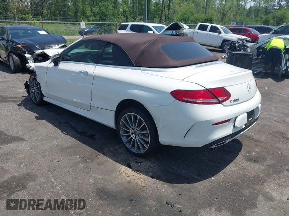 2018 Mercedes-Benz C 300 with VIN WDDWK4KB4JF618940, listed as a IAAI auction lot 42264717 with 77,963 mi miles and . Bid and sale history available at DreamBid. Image 3.