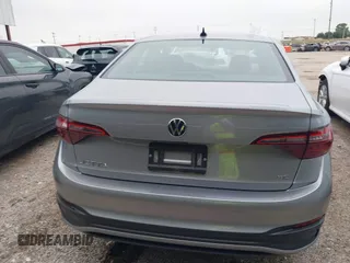 2024 Volkswagen Jetta SE z VIN 3VWEM7BU9RM083387, wystawiony jako IAAI lot #42431499 z przebiegiem 32 476 mil mil oraz . Historia ofert i sprzedaży dostępna na DreamBid. Obrazek 15.
