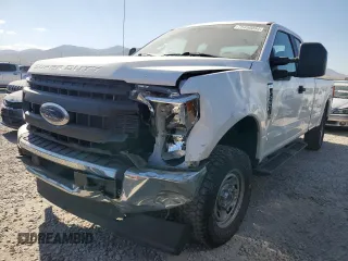 2021 Ford Super Duty F-250 SRW XL with VIN 1FT7X2B60MEC31612, listed as a Copart auction lot 75450084 with 51,928 mi miles and Salvage Title. Bid and sale history available at carsss.com. Image 1.