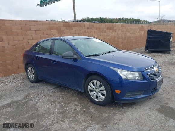 2013 Chevrolet Cruze LS with VIN 1G1PA5SG1D7238724, listed as a IAAI auction lot 41814212 with 133,243 mi miles. Bid and sale history available at carsss.com. Image 1.