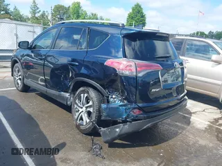 2017 Toyota RAV4 LE с VIN JTMZFREV3HJ712555, выставлен на аукционе IAAI как лот 42233808 с пробегом 86 294 миль миль и . История ставок и продаж доступна на DreamBid. Изображение 3.