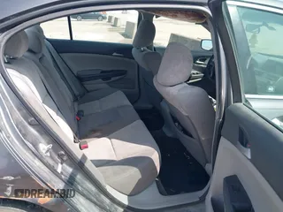2010 Honda Accord LX z VIN 1HGCP2F34AA035384, wystawiony jako IAAI lot #42392005 z przebiegiem Nie podano mil oraz . Historia ofert i sprzedaży dostępna na DreamBid. Obrazek 8.