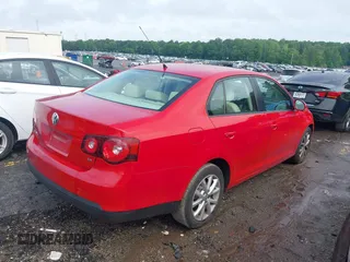 2010 Volkswagen Jetta Limited Edition с VIN 3VWRX7AJ6AM158664, выставлен на аукционе IAAI как лот 42205340 с пробегом 120 002 миль миль и . История ставок и продаж доступна на DreamBid. Изображение 4.