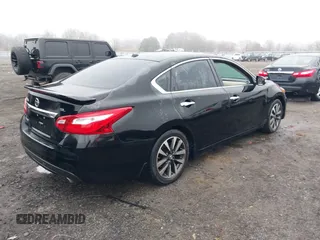 2016 Nissan Altima SR with VIN 1N4AL3AP6GC168992, listed as a IAAI auction lot 41340191 with 93,901 mi miles and . Bid and sale history available at carsss.com. Image 4.